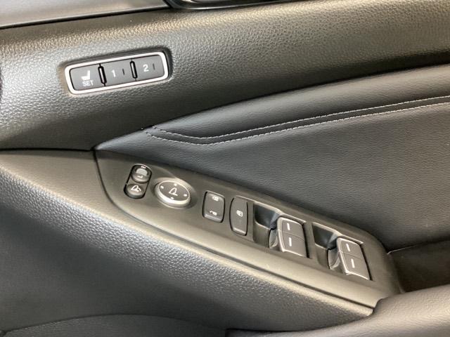 アコード ＥＸ　ワンオーナー　サンルーフ　前後ドライブレコーダー　レザーシート　シートヒーター　ブラインドスポットインフォメーション　光触媒抗菌消臭施工済　カーテンエアバッグ　イモビ　追突軽減ブレーキ　オートエアコン（22枚目）