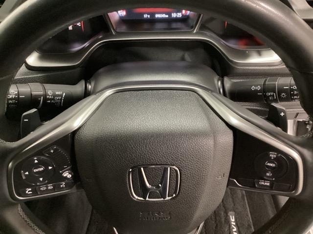 シビック ハッチバック　ワンオーナー　フルセグＴＶ　ＬＥＤライト　シートヒーター　ＥＴＣ　光触媒抗菌消臭施工済　盗難防止装置　１オーナー　Ｂモニター　横滑防止　スマートキー　ＡＡＣ　ナビ・ＴＶ　サイドカーテンエアバック（12枚目）