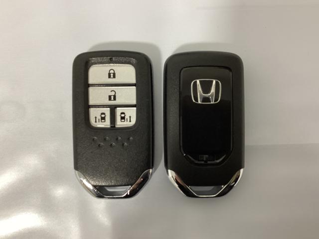 フリード Ｇ・ホンダセンシング　ワンオーナー　６人乗り　ＥＴＣ　フルセグＴＶ　バックカメラ　両側パワースライドドア　光触媒抗菌消臭施工済　Ｆセグ　追突被害軽減ブレーキ　ｉストップ　Ｗエアバッグ　パワーウィンドウ　１オ－ナ－　ＶＳＡ（12枚目）