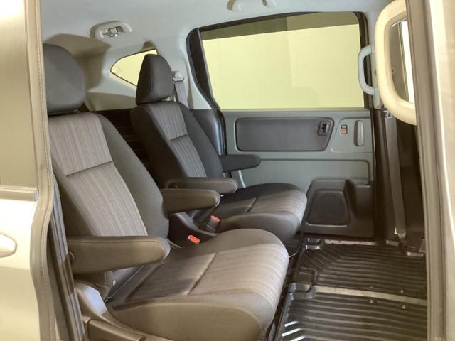 フリード Ｇ・ホンダセンシング　ワンオーナー　６人乗り　ＥＴＣ　フルセグＴＶ　バックカメラ　両側パワースライドドア　光触媒抗菌消臭施工済　Ｆセグ　追突被害軽減ブレーキ　ｉストップ　Ｗエアバッグ　パワーウィンドウ　１オ－ナ－　ＶＳＡ（18枚目）