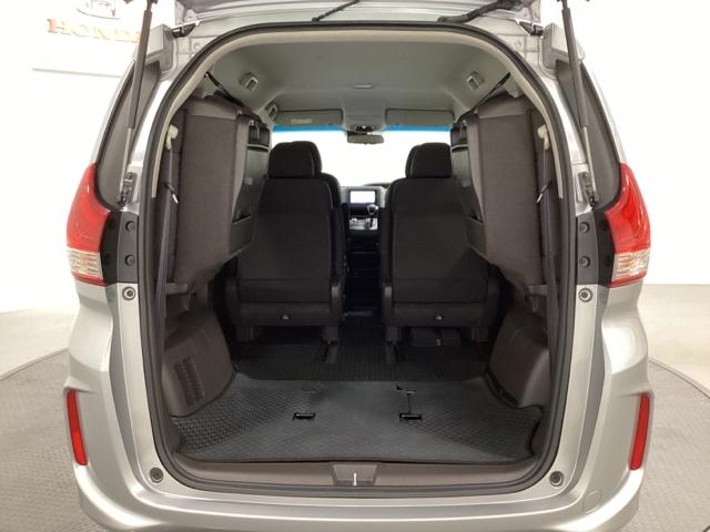 フリード Ｇ・ホンダセンシング　ワンオーナー　６人乗り　ＥＴＣ　フルセグＴＶ　バックカメラ　両側パワースライドドア　光触媒抗菌消臭施工済　Ｆセグ　追突被害軽減ブレーキ　ｉストップ　Ｗエアバッグ　パワーウィンドウ　１オ－ナ－　ＶＳＡ（21枚目）