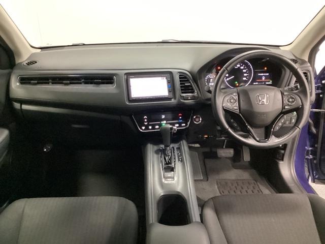 ヴェゼル Ｘ・ホンダセンシング　ワンオーナー　フルセグＴＶ　バックカメラ　ＥＴＣ　ＬＥＤライト　光触媒抗菌消臭施工済　Ｒカメラ　Ｗエアバッグ　盗難防止　アクティブクルーズコントロール　オートエアコン　ＬＥＤランプ　衝突軽減ブレ－キ（5枚目）