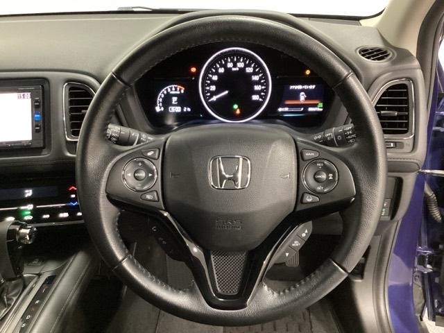 ヴェゼル Ｘ・ホンダセンシング　ワンオーナー　フルセグＴＶ　バックカメラ　ＥＴＣ　ＬＥＤライト　光触媒抗菌消臭施工済　Ｒカメラ　Ｗエアバッグ　盗難防止　アクティブクルーズコントロール　オートエアコン　ＬＥＤランプ　衝突軽減ブレ－キ（11枚目）