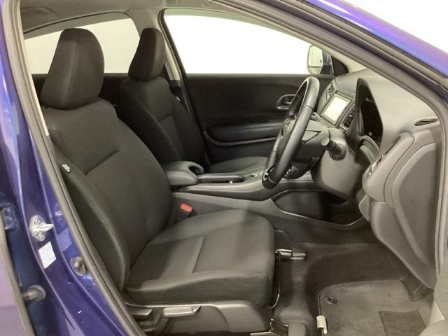 ヴェゼル Ｘ・ホンダセンシング　ワンオーナー　フルセグＴＶ　バックカメラ　ＥＴＣ　ＬＥＤライト　光触媒抗菌消臭施工済　Ｒカメラ　Ｗエアバッグ　盗難防止　アクティブクルーズコントロール　オートエアコン　ＬＥＤランプ　衝突軽減ブレ－キ（16枚目）