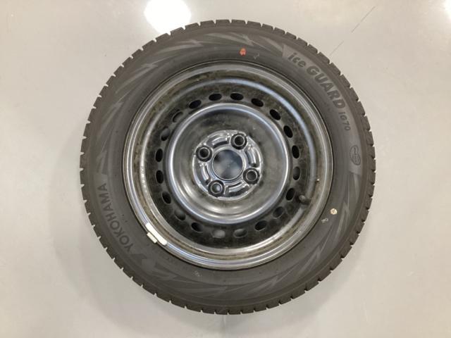 N-BOX ベースグレード ワンオーナー 中古スタッドレスタイヤ、純正メモリーナビ、ドライブレコーダー前後装着+ETC付 当社デモカー エアバック 横滑り防止 Dレコ 4WD車 Rカメ 前後ソナー LEDライト スマ-トキ-(3枚目)