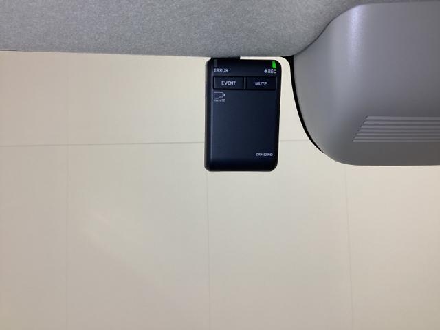 N-BOX ベースグレード ワンオーナー 中古スタッドレスタイヤ、純正メモリーナビ、ドライブレコーダー前後装着+ETC付 当社デモカー エアバック 横滑り防止 Dレコ 4WD車 Rカメ 前後ソナー LEDライト スマ-トキ-(20枚目)