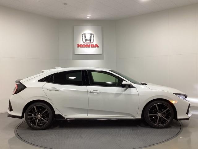 シビック ハッチバック いまコレ+新品・フロアカーペットマット付 ドライブレコーダー ETC 光触媒抗菌消臭施工済 追突軽減ブレーキ 盗難防止装置 Bモニター 横滑防止 Aライト シートヒーター付き LEDライト AAC(6枚目)