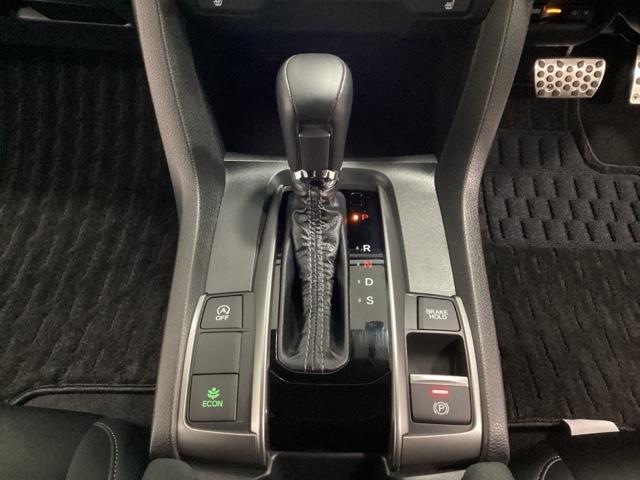 シビック ハッチバック いまコレ+新品・フロアカーペットマット付 ドライブレコーダー ETC 光触媒抗菌消臭施工済 追突軽減ブレーキ 盗難防止装置 Bモニター 横滑防止 Aライト シートヒーター付き LEDライト AAC(10枚目)