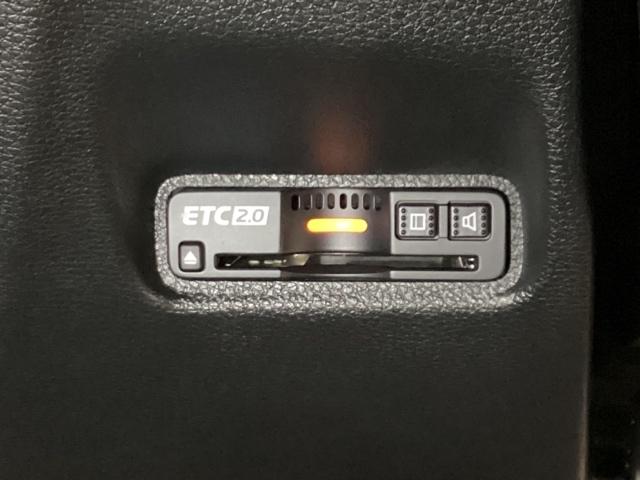 シビック ハッチバック いまコレ+新品・フロアカーペットマット付 ドライブレコーダー ETC 光触媒抗菌消臭施工済 追突軽減ブレーキ 盗難防止装置 Bモニター 横滑防止 Aライト シートヒーター付き LEDライト AAC(17枚目)