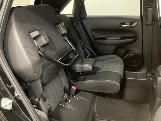 フィット e:HEVホーム フルセグTV バックカメラ 光触媒抗菌消臭施工済 前後誤発進抑制機能 クリソナ 助手席エアバッグ 運転席エアバッグ 1オナ アイドリングストップ LEDライト USB接続 ABS サイドエアバッグ(19枚目)