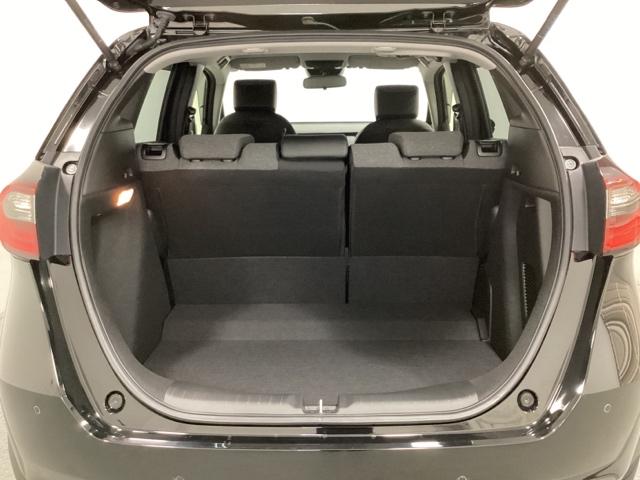 フィット e:HEVホーム フルセグTV バックカメラ 光触媒抗菌消臭施工済 前後誤発進抑制機能 クリソナ 助手席エアバッグ 運転席エアバッグ 1オナ アイドリングストップ LEDライト USB接続 ABS サイドエアバッグ(20枚目)