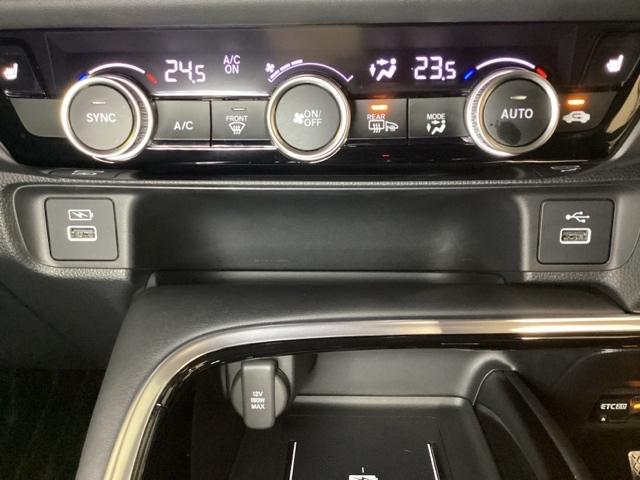 ヴェゼル e:HEVZ 中古スタッドレスタイヤ、純正メモリーナビ、ドライブレコーダー前後装着+ETC付 当社デモカー 盗難防止装置 1オーナー ドラレコ付き Rカメラ フルセグテレビ スマ-トキ- ETC車載器 Pセンサー(14枚目)