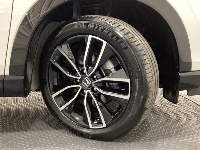 ヴェゼル e:HEVZ 中古スタッドレスタイヤ、純正メモリーナビ、ドライブレコーダー前後装着+ETC付 当社デモカー 盗難防止装置 1オーナー ドラレコ付き Rカメラ フルセグテレビ スマ-トキ- ETC車載器 Pセンサー(30枚目)