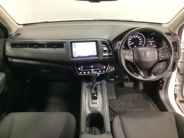 ヴェゼル X・ホンダセンシング 光触媒抗菌消臭施工済 シートヒーター Rカメラ Wエアバッグ 盗難防止 アクティブクルーズコントロール オートエアコン LEDランプ 衝突軽減ブレ-キ パワステ カーテンエアバック USBポート(5枚目)