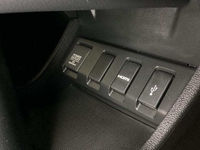 ヴェゼル X・ホンダセンシング 光触媒抗菌消臭施工済 シートヒーター Rカメラ Wエアバッグ 盗難防止 アクティブクルーズコントロール オートエアコン LEDランプ 衝突軽減ブレ-キ パワステ カーテンエアバック USBポート(15枚目)