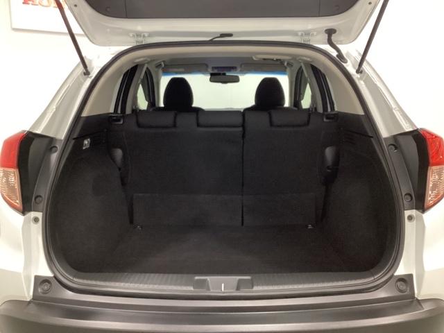 ヴェゼル X・ホンダセンシング 光触媒抗菌消臭施工済 シートヒーター Rカメラ Wエアバッグ 盗難防止 アクティブクルーズコントロール オートエアコン LEDランプ 衝突軽減ブレ-キ パワステ カーテンエアバック USBポート(19枚目)