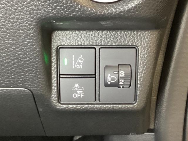 N-BOXカスタム L ドライブレコーダー前後 シートヒーター リモコンエンジンスターター 光触媒抗菌消臭施工済 Pソナー 1オーナー サイドエアバッグ ナビTV Aストップ ベンチシート キーフリーシステム LEDライト(15枚目)