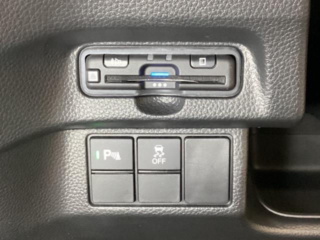 N-BOXカスタム L ドライブレコーダー前後 シートヒーター リモコンエンジンスターター 光触媒抗菌消臭施工済 Pソナー 1オーナー サイドエアバッグ ナビTV Aストップ ベンチシート キーフリーシステム LEDライト(16枚目)