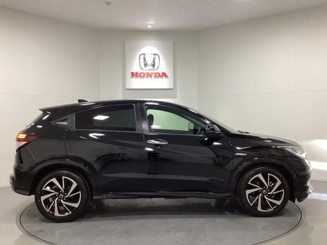 ヴェゼル ハイブリッドＲＳ・ホンダセンシング　ワンオーナー・光触媒抗菌消臭施工済・ドラレコ前・ＥＴＣセットアップ　ＥＴＣ付　１オ－ナ－　サイドＳＲＳ　Ｒカメ　フルオートエアコン　ＵＳＢ接続　両席エアバック　スマキー　オートクルーズコントロール（4枚目）