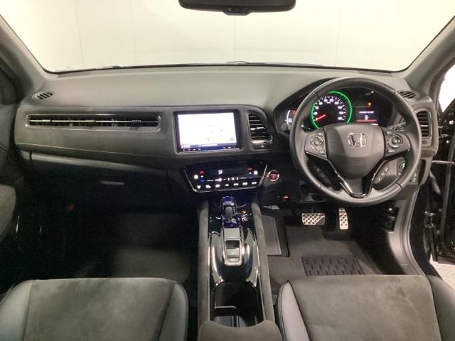 ヴェゼル ハイブリッドＲＳ・ホンダセンシング　ワンオーナー・光触媒抗菌消臭施工済・ドラレコ前・ＥＴＣセットアップ　ＥＴＣ付　１オ－ナ－　サイドＳＲＳ　Ｒカメ　フルオートエアコン　ＵＳＢ接続　両席エアバック　スマキー　オートクルーズコントロール（5枚目）