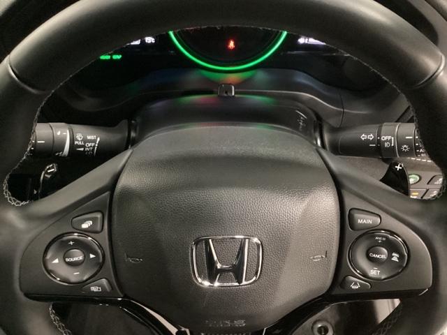 ヴェゼル ハイブリッドＲＳ・ホンダセンシング　ワンオーナー・光触媒抗菌消臭施工済・ドラレコ前・ＥＴＣセットアップ　ＥＴＣ付　１オ－ナ－　サイドＳＲＳ　Ｒカメ　フルオートエアコン　ＵＳＢ接続　両席エアバック　スマキー　オートクルーズコントロール（12枚目）