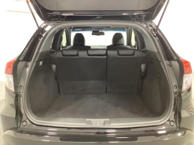 ヴェゼル ハイブリッドＲＳ・ホンダセンシング　ワンオーナー・光触媒抗菌消臭施工済・ドラレコ前・ＥＴＣセットアップ　ＥＴＣ付　１オ－ナ－　サイドＳＲＳ　Ｒカメ　フルオートエアコン　ＵＳＢ接続　両席エアバック　スマキー　オートクルーズコントロール（20枚目）