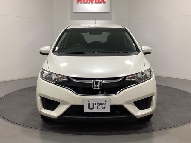 フィット １３Ｇ・Ｆパッケージファインエディション　ワンオーナー　フルセグＴＶ　ＤＶＤ再生　バックカメラ　リモコンエンジンスターター付　光触媒抗菌消臭施工済　インテリキー　１オ－ナ－　イモビライザー　ＡＵＴＯエアコン　Ｒカメラ　横滑り防止装置　キーレス（2枚目）