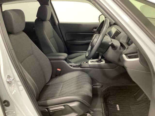 フィット ｅ：ＨＥＶホーム　ワンオーナー　中古スタッドレスタイヤ、純正メモリーナビ、ドライブレコーダー前後装着＋ＥＴＣ付　当社デモカー　前後誤発進抑制機能　クリソナ　助手席エアバッグ　運転席エアバッグ　１オナ　試乗車ＵＰ　ＡＢＳ（21枚目）