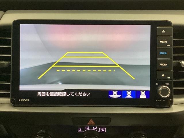 フィット e:HEVホーム ワンオーナー 中古スタッドレスタイヤ、純正メモリーナビ、ドライブレコーダー前後装着+ETC付 当社デモカー 前後誤発進抑制機能 クリソナ 助手席エアバッグ 運転席エアバッグ 1オナ LEDライト(10枚目)