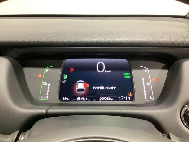 フィット e:HEVホーム ワンオーナー 中古スタッドレスタイヤ、純正メモリーナビ、ドライブレコーダー前後装着+ETC付 当社デモカー 前後誤発進抑制機能 クリソナ 助手席エアバッグ 運転席エアバッグ 1オナ LEDライト(13枚目)