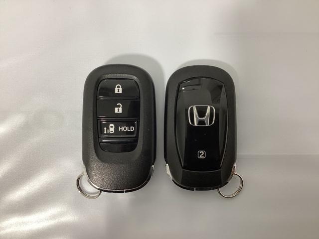 Ｎ－ＢＯＸ ファッションスタイル　ワンオーナー　中古スタッドレスタイヤ、純正メモリーナビ、ドライブレコーダー前後装着＋ＥＴＣ付　フルセグＴＶ　コネクト対応ナビ　ＤＶＤ再生　ソナー　盗難防止装置　スマートキ　ＵＳＢポート　ＬＥＤランプ（16枚目）