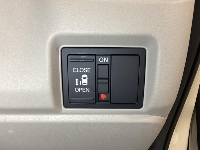 Ｎ－ＢＯＸ ファッションスタイル　ワンオーナー　中古スタッドレスタイヤ、純正メモリーナビ、ドライブレコーダー前後装着＋ＥＴＣ付　フルセグＴＶ　コネクト対応ナビ　ＤＶＤ再生　ソナー　盗難防止装置　スマートキ　ＵＳＢポート　ＬＥＤランプ（17枚目）