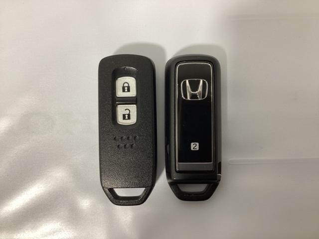 Ｎ－ＷＧＮ Ｌ　ワンオーナー　シートヒーター　ＤＶＤ再生　中古スタッドレスタイヤ、純正メモリーナビ、ドライブレコーダー前後装着＋ＥＴＣ付　Ｐセンサー　誤発進抑制　バックカメラ　ベンチシート　盗難防止システム　ＡＢＳ（15枚目）