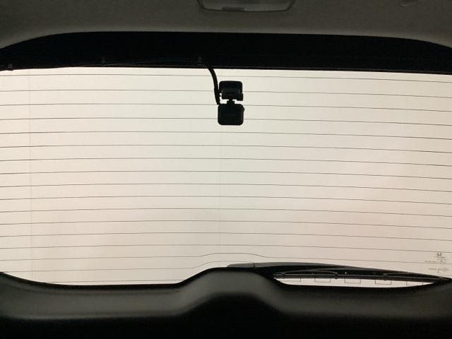 フリードハイブリッド ハイブリッド・Ｇホンダセンシング　６人乗り　ワンオーナー　フルセグＴＶ　ＤＶＤ再生　ＥＴＣ　光触媒抗菌消臭施工済　軽減ブレーキ　キーフリーシステム　１オ－ナ－　ＥＣＯＮ　後カメラ　Ａクルーズ　ＬＥＤヘッドランプ　横滑防止　３列シート（16枚目）