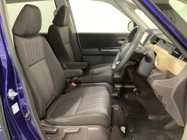 フリードハイブリッド ハイブリッド・Ｇホンダセンシング　６人乗り　ワンオーナー　フルセグＴＶ　ＤＶＤ再生　ＥＴＣ　光触媒抗菌消臭施工済　軽減ブレーキ　キーフリーシステム　１オ－ナ－　ＥＣＯＮ　後カメラ　Ａクルーズ　ＬＥＤヘッドランプ　横滑防止　３列シート（18枚目）