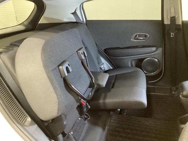 ヴェゼル ハイブリッドＸ・ホンダセンシング　ワンオーナー　前後ドライブレコーダー（社外）　シートヒーター　ＥＴＣ　フルセグＴＶ　ＤＶＤ再生　光触媒抗菌消臭施工済　シ－トヒ－タ－　横滑防止　Ｒカメラ　スマ－トキ－　クルコン　サイドエアバック（20枚目）