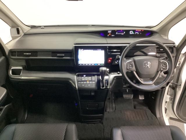 ステップワゴンスパーダ スパーダ・クールスピリット　光触媒抗菌消臭施工済　両電動スライドドア　シートＨ　追突軽減ブレーキ　スマキー　Ｂカメ　Ｗエアコン　フルセグテレビ　盗難防止システム　サイドエアバック　ナビＴＶ　アクティブクルーズコントロール　ＤＶＤ（5枚目）