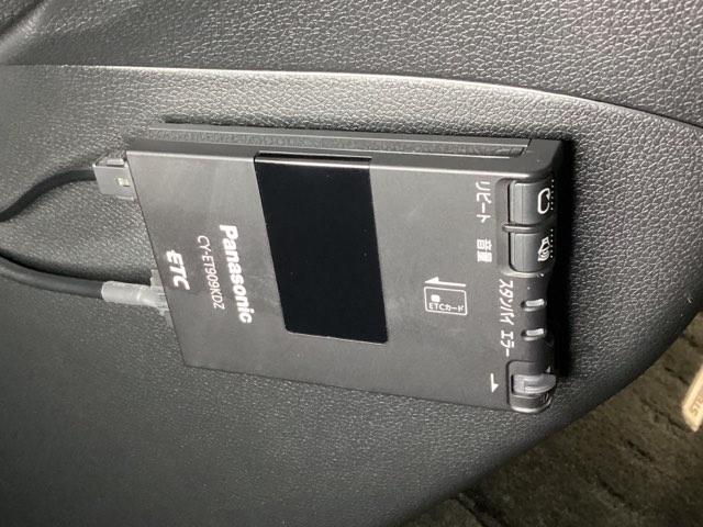 ステップワゴンスパーダ スパーダ・クールスピリット　光触媒抗菌消臭施工済　両電動スライドドア　シートＨ　追突軽減ブレーキ　スマキー　Ｂカメ　Ｗエアコン　フルセグテレビ　盗難防止システム　サイドエアバック　ナビＴＶ　アクティブクルーズコントロール　ＤＶＤ（17枚目）