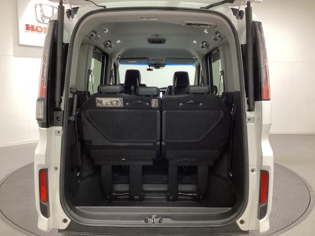 ステップワゴンスパーダ スパーダ・クールスピリット　光触媒抗菌消臭施工済　両電動スライドドア　シートＨ　追突軽減ブレーキ　スマキー　Ｂカメ　Ｗエアコン　フルセグテレビ　盗難防止システム　サイドエアバック　ナビＴＶ　アクティブクルーズコントロール　ＤＶＤ（25枚目）