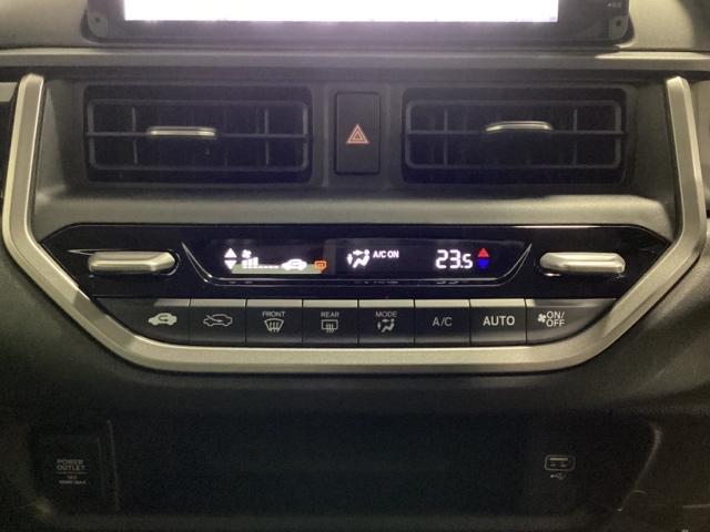 WR-V Z 中古スタッドレスタイヤ 純正メモリーナビ ドライブレコーダー前後装着+ETC付 当社デモカー ソナー 盗難防止装置 誤発進抑制 Rカメラ ワンオーナー USB ESC LEDライト ABS ドラレコ(12枚目)