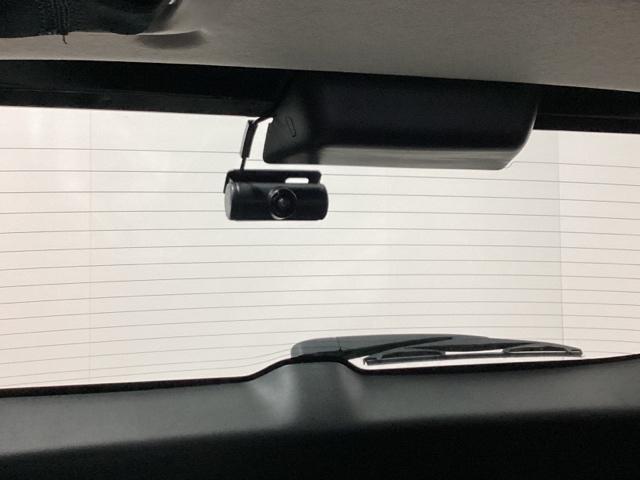 WR-V Z 中古スタッドレスタイヤ 純正メモリーナビ ドライブレコーダー前後装着+ETC付 当社デモカー ソナー 盗難防止装置 誤発進抑制 Rカメラ ワンオーナー USB ESC LEDライト ABS ドラレコ(20枚目)