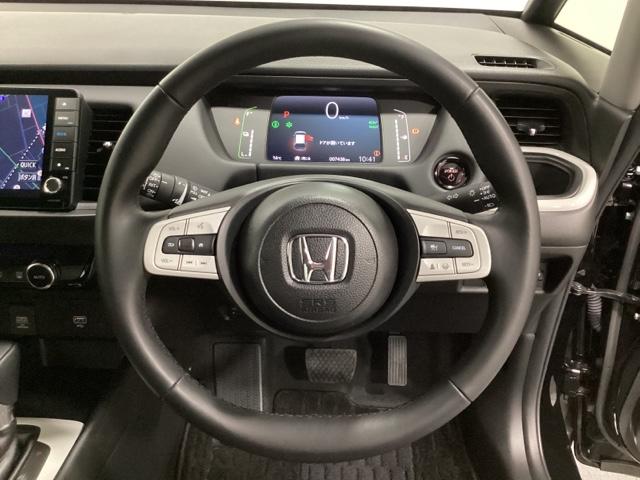 フィット ｅ：ＨＥＶホーム　中古スタッドレスタイヤ　純正メモリーナビ　バックカメラ　ドライブレコーダー前後装着＋ＥＴＣ付　当社デモカー　ＬＥＤヘッドライト　ＨｏｎｄａＣＯＮＮＥＣＴ搭載　前後誤発進抑制機能　助手席エアバッグ（14枚目）