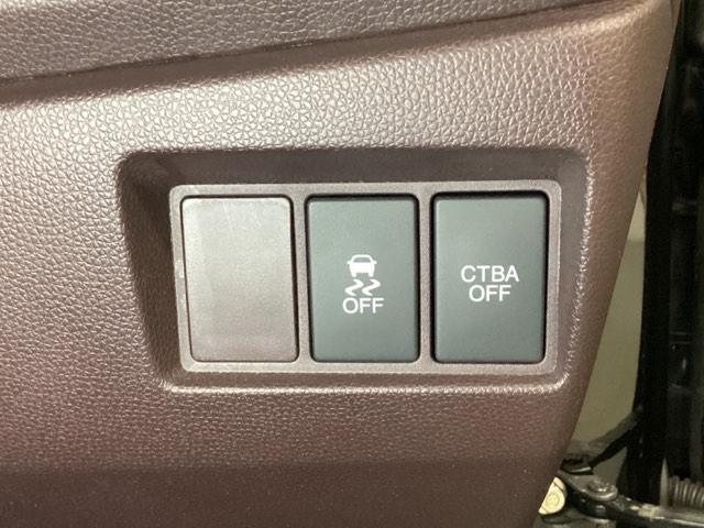 Ｎ－ＷＧＮカスタム Ｇ・ターボパッケージ　新品フロアカーペットマット付　光触媒抗菌消臭施工済　地デジフルセグ　横滑り防止システム　追突被害軽減ブレーキ　ＥＣＯＮモード　ＷＳＲＳ　ナビ＆ＴＶ　イモビ　サイドエアバッグ　オートクルーズ　キーフリー（14枚目）