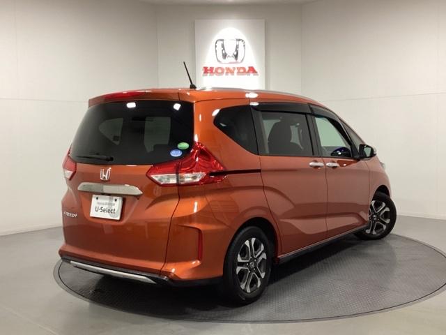 フリード+ クロスター・ホンダセンシング 光触媒抗菌消臭施工済 イモビ USB接続 スマキー Wパワスラ 1オーナー キーレス ナビTV リアカメラ オートクルーズコントロール VSA エコアイドル オートエアコン ETC車載器 DVD再生(3枚目)