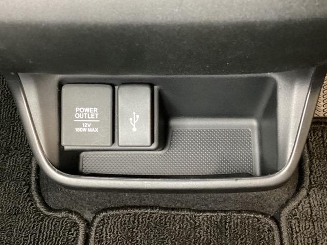 フリード＋ クロスター・ホンダセンシング　光触媒抗菌消臭施工済　イモビ　ＵＳＢ接続　スマキー　Ｗパワスラ　１オーナー　キーレス　ナビＴＶ　リアカメラ　オートクルーズコントロール　ＶＳＡ　エコアイドル　オートエアコン　ＥＴＣ車載器　ＤＶＤ再生（17枚目）