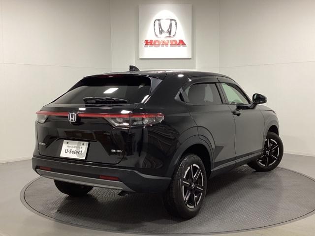 ヴェゼル e:HEVX 光触媒抗菌消臭施工済 ソナー Rカメラ クルコン エアコン シ-トヒ-タ- スマキー VSA LEDライト ETC車載器 DVD エアバッグ ABS 4WD車 地デジTV キーレスエントリー(3枚目)