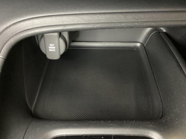 ヴェゼル e:HEVX 光触媒抗菌消臭施工済 ソナー Rカメラ クルコン エアコン シ-トヒ-タ- スマキー VSA LEDライト ETC車載器 DVD エアバッグ ABS 4WD車 地デジTV キーレスエントリー(19枚目)