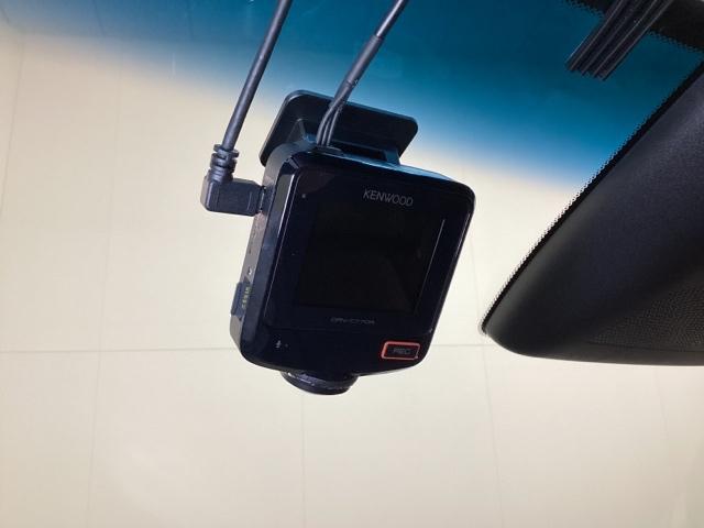 フィット ホーム　『いまコレ＋新品・フロアーカーペットマット付き』光触媒抗菌消臭施工済ワンオーナー　衝突軽減ブレーキ　リアカメ　ＬＥＤライト　オートライト　クリアランスソナー　フルセグＴＶ　エアバッグ　ｉストップ（18枚目）