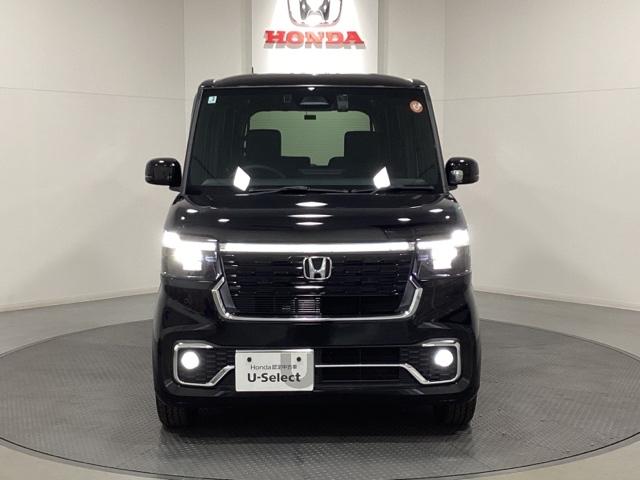 Ｎ－ＢＯＸカスタム ベースグレード　中古スタッドレスタイヤ、純正メモリーナビ、ドライブレコーダー前後装着＋ＥＴＣ付　当社デモカー　ＵＳＢ接続　ＣＭＢＳ　Ｄレコ　１オーナー　ベンチシート　オートエアコン　スマートキ　ＬＥＤ　盗難防止装置（4枚目）