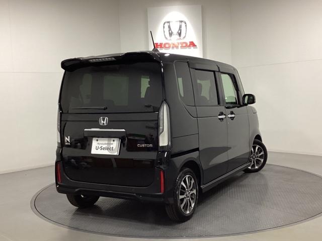 Ｎ－ＢＯＸカスタム ベースグレード　中古スタッドレスタイヤ、純正メモリーナビ、ドライブレコーダー前後装着＋ＥＴＣ付　当社デモカー　ＵＳＢ接続　ＣＭＢＳ　Ｄレコ　１オーナー　ベンチシート　オートエアコン　スマートキ　ＬＥＤ　盗難防止装置（5枚目）